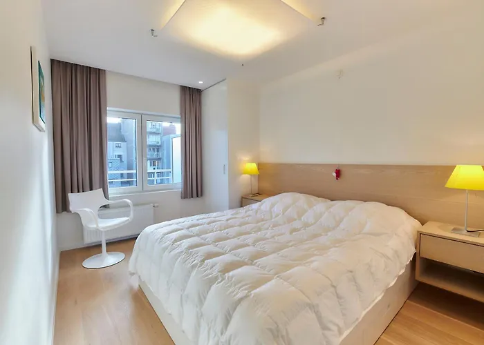 Lecomte - The Shoreline 74 *