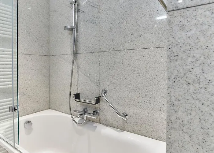 Lecomte - The Shoreline 74 Apartment *