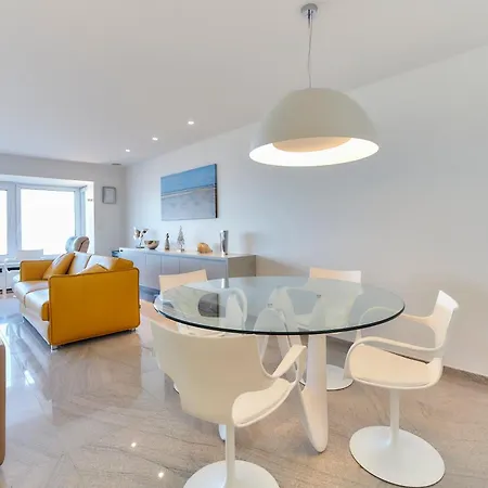 Lecomte - The Shoreline 74 Appartement *