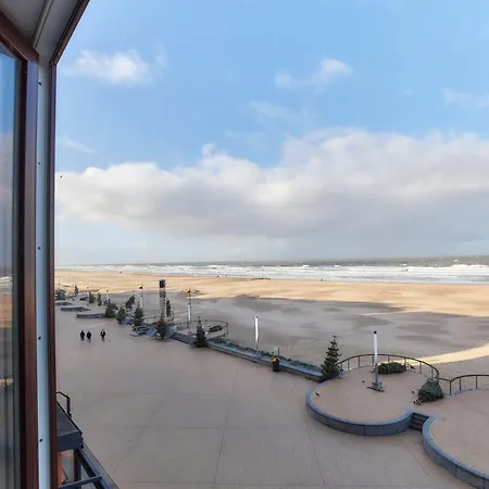 Lecomte - The Shoreline 74 * Oostende